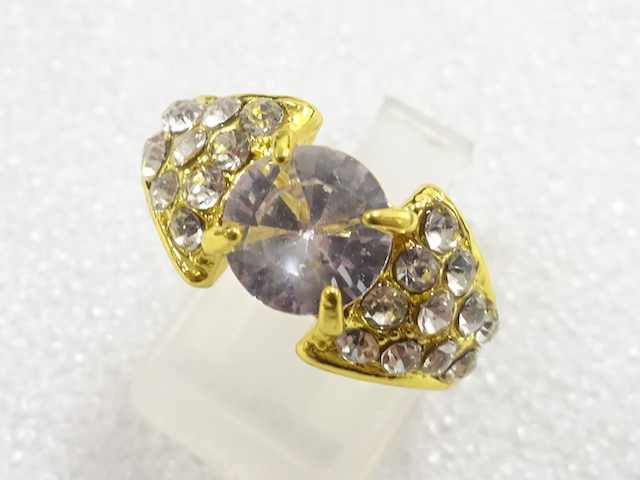 JAPANESE KIMONO / ANTIQUE CRYSTAL RING (SIZE 17)